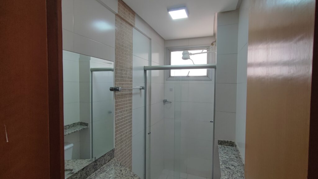 BANHEIRO-SUITE-1-1024x577 Apartamento Mobiliado