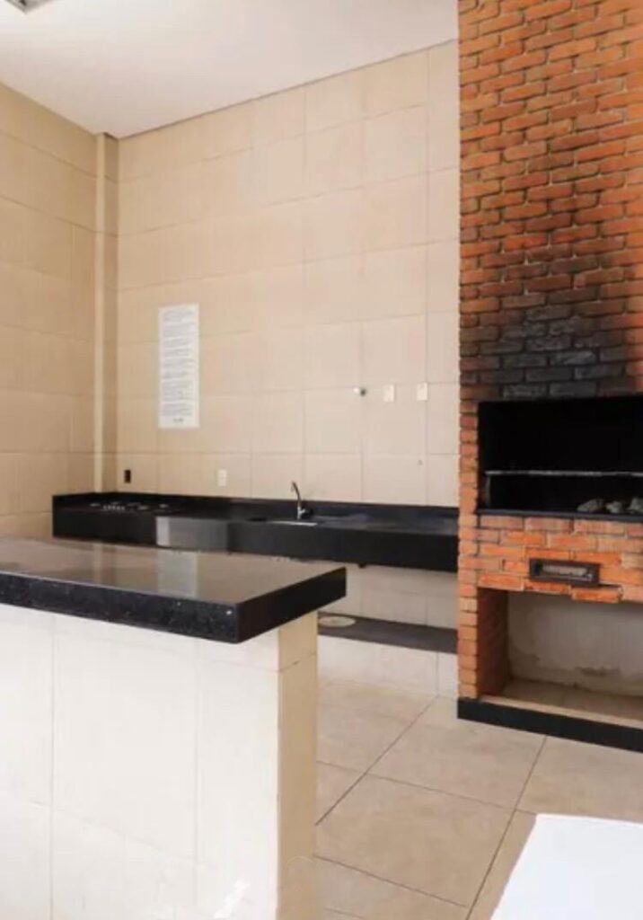 CHURRASQUEIRA-1-1-716x1024 Apartamento Mobiliado